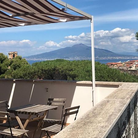 Casa Bice Amazing View Of Vesuvius Apartment Соренто Екстериор снимка