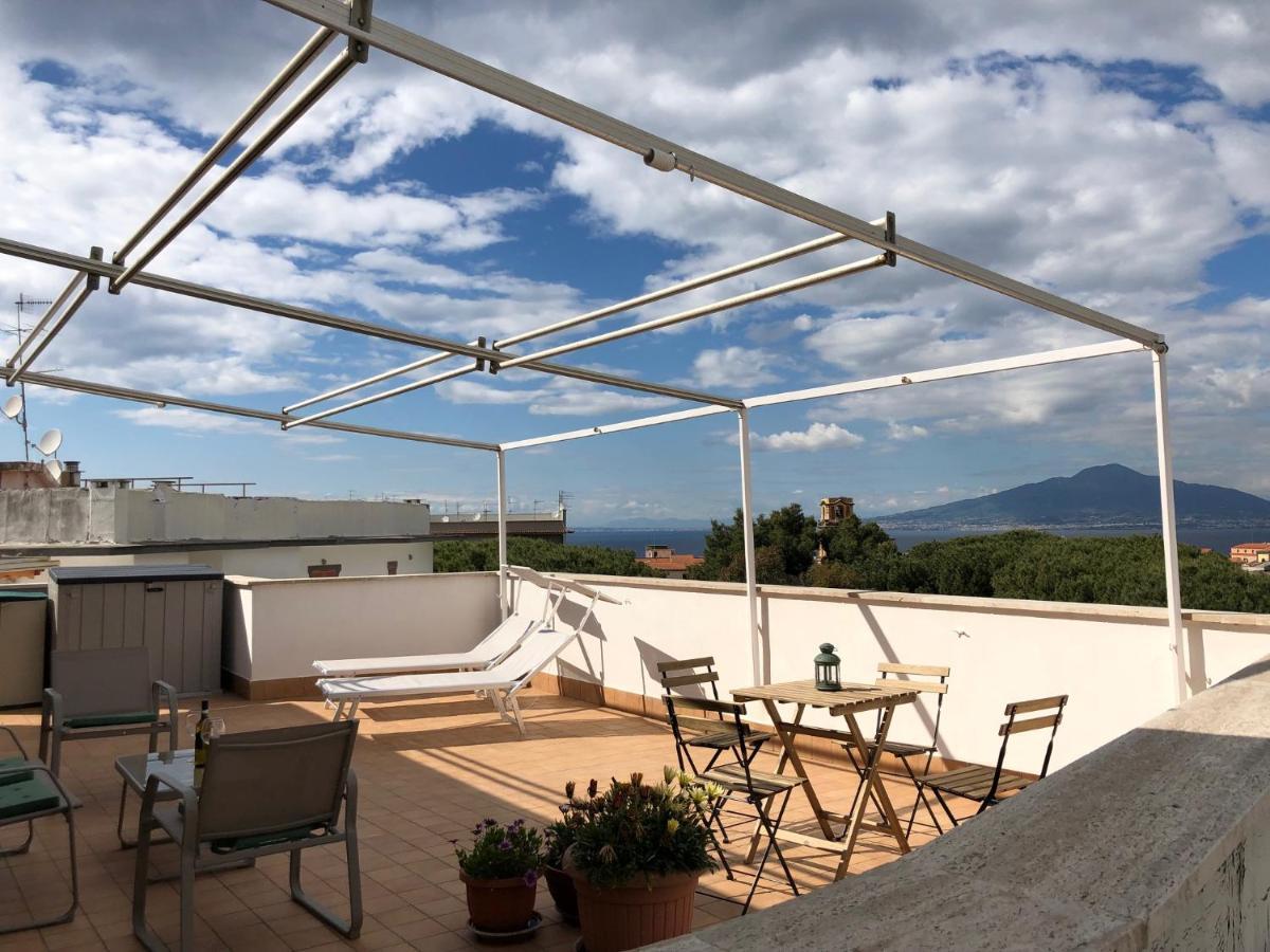 Casa Bice Amazing View Of Vesuvius Apartment Соренто Екстериор снимка